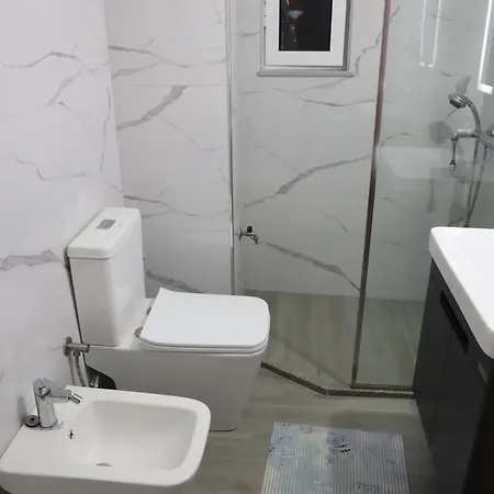 Veizaj Center Apartment